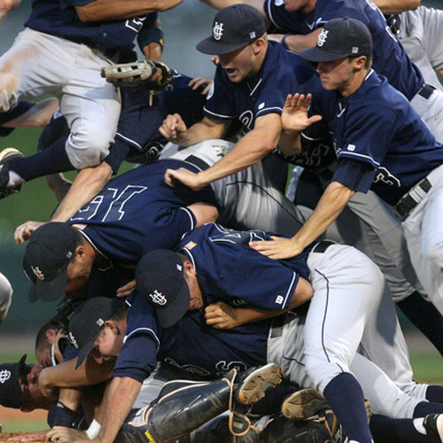 Baseball team competes in College World Series in 2007