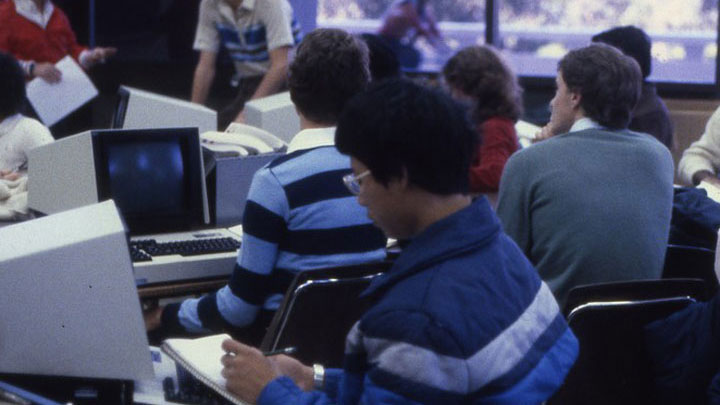 Bren Fellows Program is created in 1989